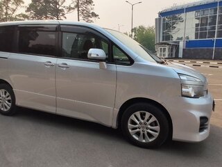2012 Toyota Voxy II (R70) Рестайлинг, серый, 1600000 рублей, вид 3