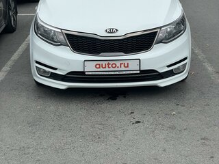2015 Kia Rio III Рестайлинг, белый, 1550000 рублей, вид 1