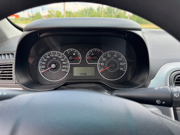 2010 Fiat Punto III Grande Punto, белый, 390000 рублей - вид 6