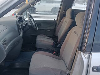 1999 Toyota Town Ace Noah III, серебристый, 300000 рублей, вид 3