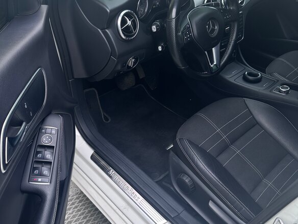 2014 Mercedes-Benz CLA 200 I (C117, X117), белый, 1950000 рублей - вид 10