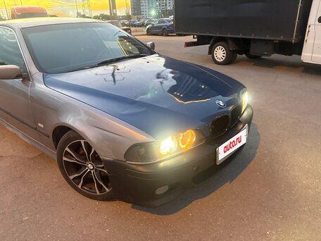 2000 BMW 5 серии 528i IV (E39), серебристый, 380000 рублей, вид 2