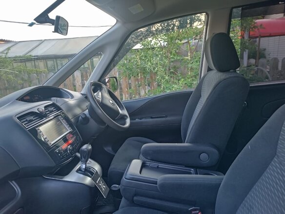 2010 Nissan Serena IV (C26), серый, 1340000 рублей - вид 5