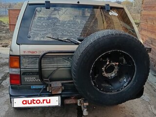 1991 Nissan Terrano I, оранжевый, 550000 рублей, вид 4