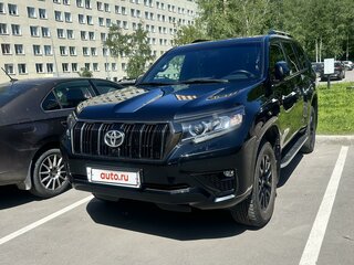 2021 Toyota Land Cruiser Prado 150 Series Рестайлинг 3, чёрный, 7000000 рублей, вид 2