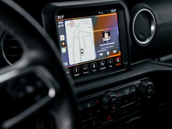 2018 Jeep Wrangler IV (JL), серый, 4990000 рублей - вид 10