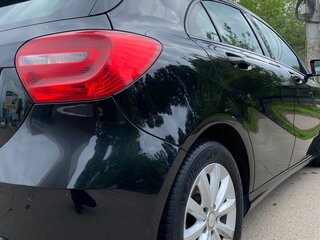 2013 Mercedes-Benz A-Класс 180 III (W176), чёрный, 1045000 рублей, вид 2