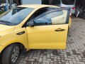 2013 Kia Rio III, жёлтый, 490000 рублей - вид 2