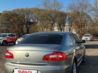 2012 Skoda Superb II, серый, 1200000 рублей, вид 4