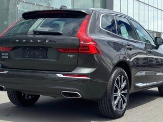 2020 Volvo XC60 II, серый, 3650907 рублей, вид 2