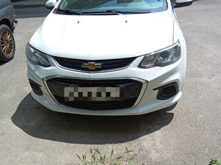 2019 Chevrolet Sonic I Рестайлинг, белый, 950000 рублей, вид 1