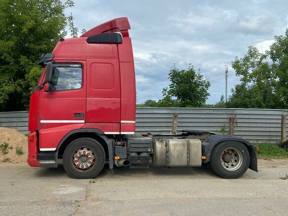 2008 Volvo FH, красный, 2000000 рублей - вид 9