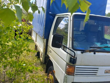 1992 Mazda Titan, белый, 750000 рублей, вид 4