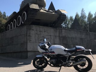 BMW R Nine T Racer