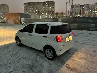 2018 Toyota Passo III, белый, 979000 рублей, вид 3