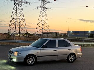 2004 Hyundai Accent ТагАЗ II, серебристый, 280000 рублей, вид 2