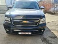 2008 Chevrolet Tahoe III, чёрный, 2350000 рублей - вид 1