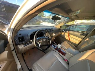 2012 Toyota Highlander II (XU40) Рестайлинг, белый, 1084500 рублей, вид 4