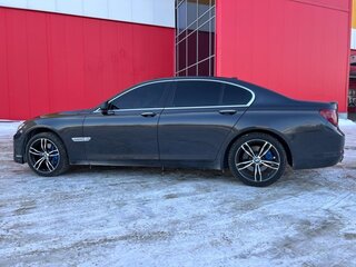 2011 BMW 7 серии 740d xDrive V (F01/F02/F04), серый, 2350000 рублей, вид 2
