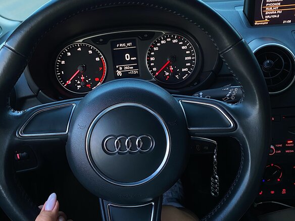 2012 Audi A1 I (8X), белый - вид 3