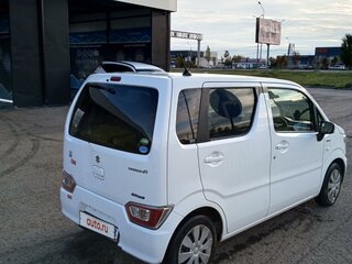 2018 Suzuki Wagon R VI, белый, 680000 рублей, вид 3