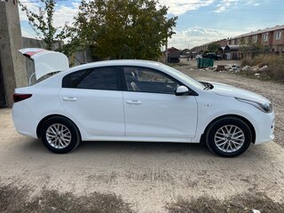 2020 Kia Rio IV, белый, 1550000 рублей, вид 3