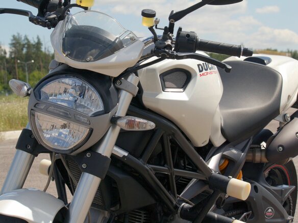 2009 Ducati Monster 696, белый
