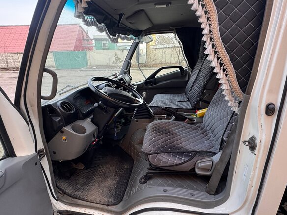 2013 Hino Series 300 (Dutro), белый, 3600000 рублей - вид 13