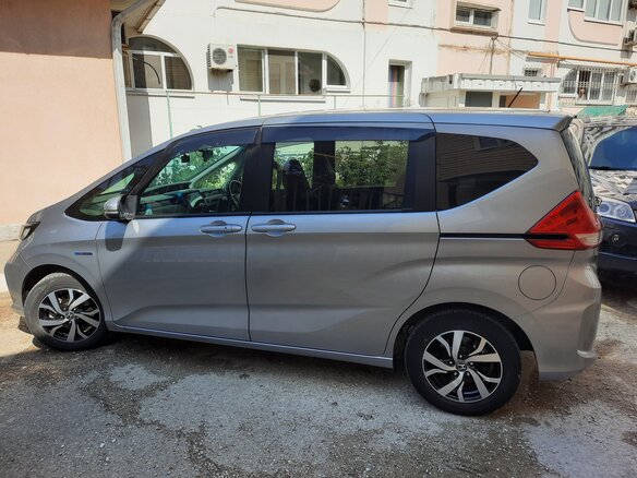 2019 Honda Freed II Рестайлинг, серебристый, 1800000 рублей - вид 5