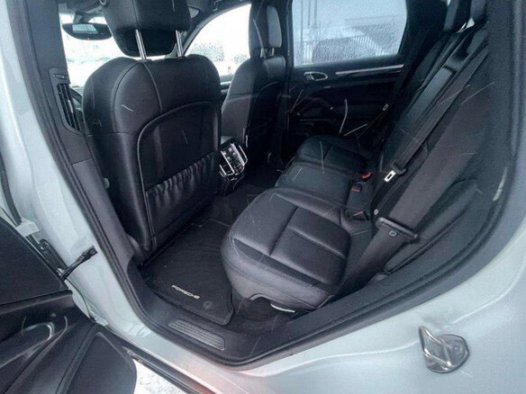 2012 Porsche Cayenne Diesel II (958), белый, 2590000 рублей - вид 14
