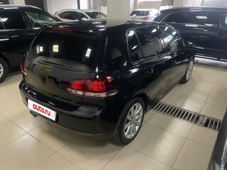 2011 Volkswagen Golf VI, чёрный, 950000 рублей, вид 5