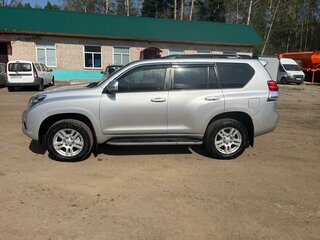 2013 Toyota Land Cruiser Prado 150 Series, серебристый, 3150000 рублей, вид 5