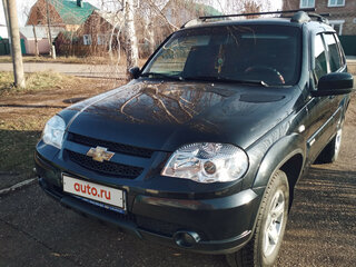 2016 Chevrolet Niva I Рестайлинг, чёрный, 430000 рублей, вид 3