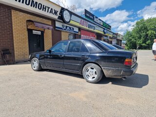 1988 Mercedes-Benz W124 230 5-speed, чёрный, 130000 рублей, вид 5