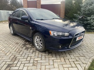 2014 Mitsubishi Lancer X Рестайлинг, синий, 900000 рублей, вид 2
