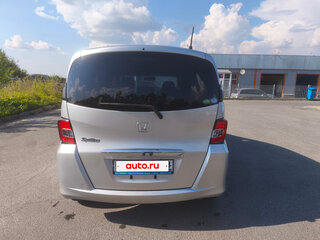 2014 Honda Freed Spike I Рестайлинг 2, серебристый, 1150000 рублей, вид 5