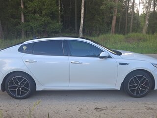 2019 Kia Optima IV Рестайлинг, белый, 1800000 рублей, вид 5