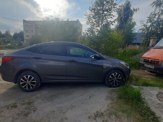 2016 Hyundai Solaris I Рестайлинг, серый, 880000 рублей, вид 2