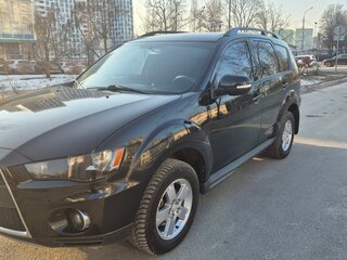 2011 Mitsubishi Outlander II Рестайлинг, чёрный, 1420000 рублей, вид 1