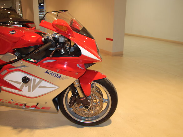 2005 MV Agusta F4 1000, красный - вид 7