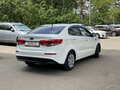 2015 Kia Rio III Рестайлинг, белый, 1450000 рублей - вид 2