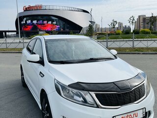 2013 Kia Rio 4-speed III, белый, 950000 рублей, вид 2
