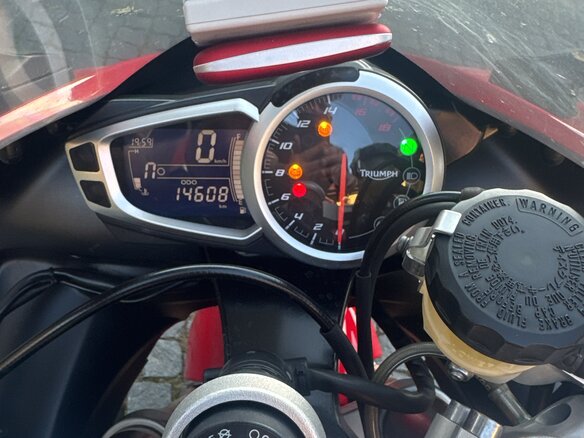 2014 Triumph Daytona 675, красный, 899000 рублей - вид 5
