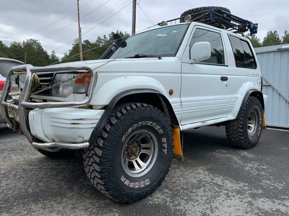 1994 Mitsubishi Pajero II, белый - вид 2