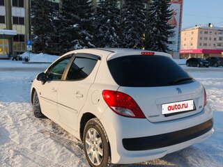 2010 Peugeot 207 I Рестайлинг, белый, 310000 рублей, вид 4