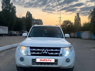 2013 Mitsubishi Pajero IV Рестайлинг 1, белый, 1750000 рублей, вид 2