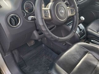 2012 Jeep Compass I Рестайлинг, серый, 1170000 рублей, вид 5