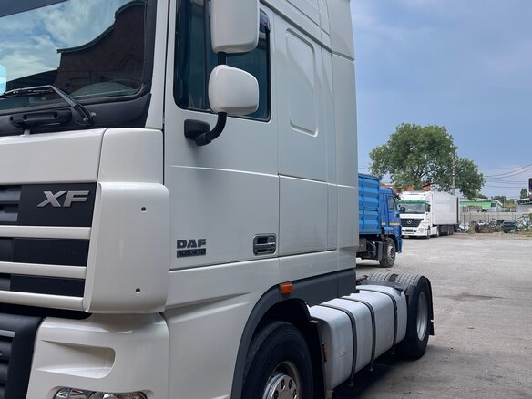2012 DAF XF 105, белый, 3500000 рублей - вид 2