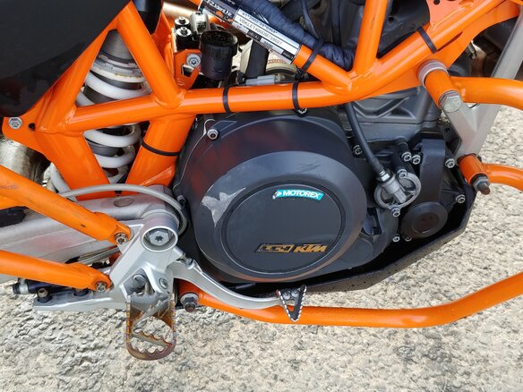 2013 KTM 690 Enduro, оранжевый - вид 9
