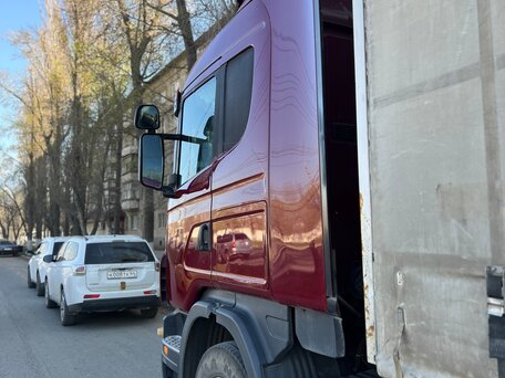 2010 Scania G-series, красный, 2199999 рублей, вид 4